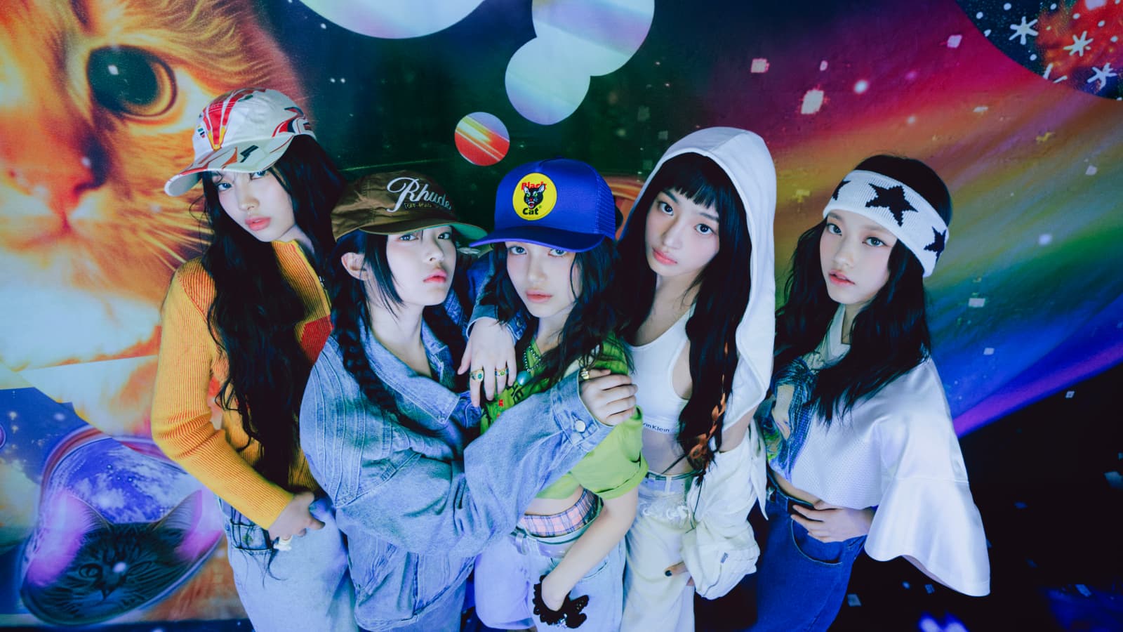NewJeans banner