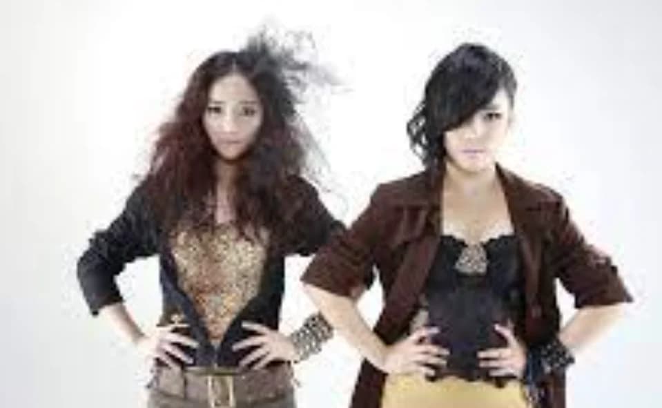 D.T.E banner