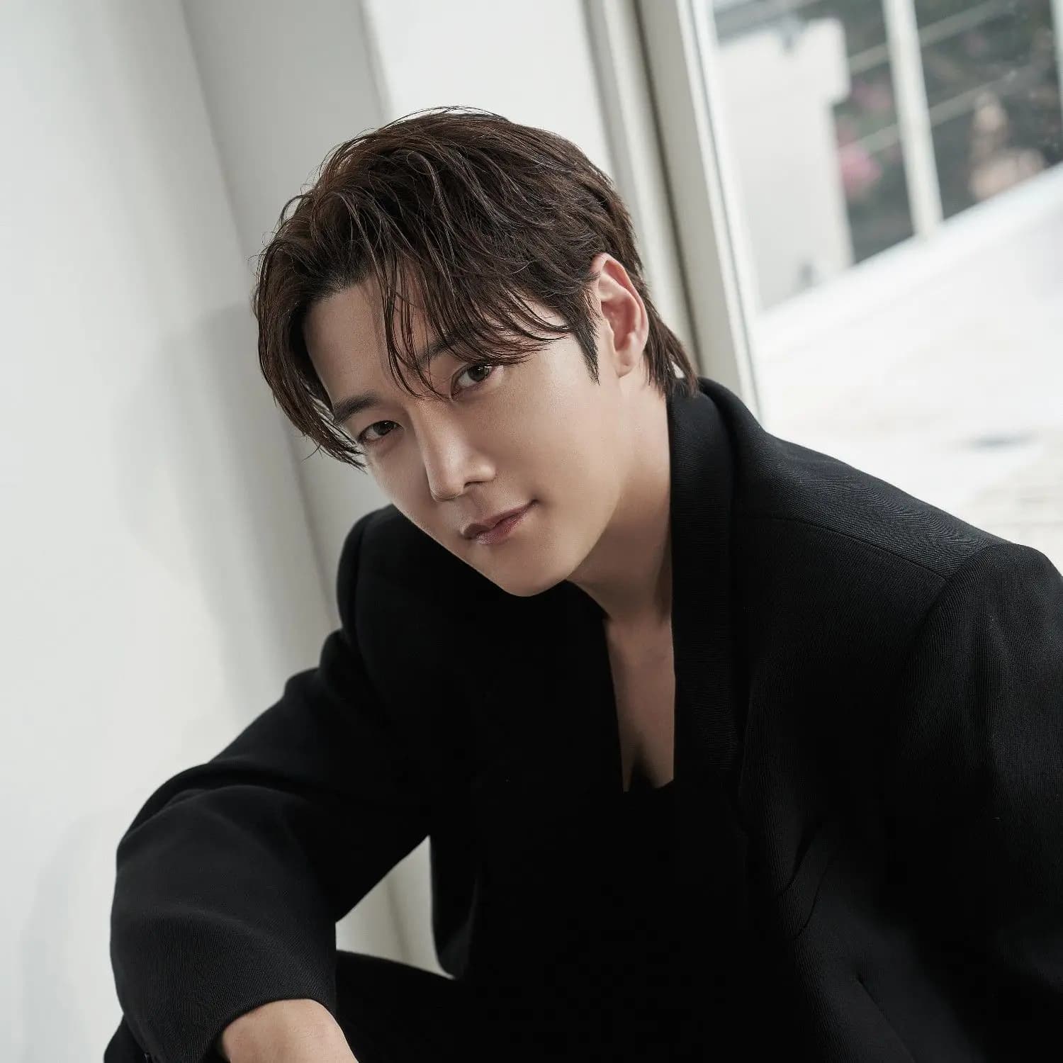 Choi Jin-hyuk banner