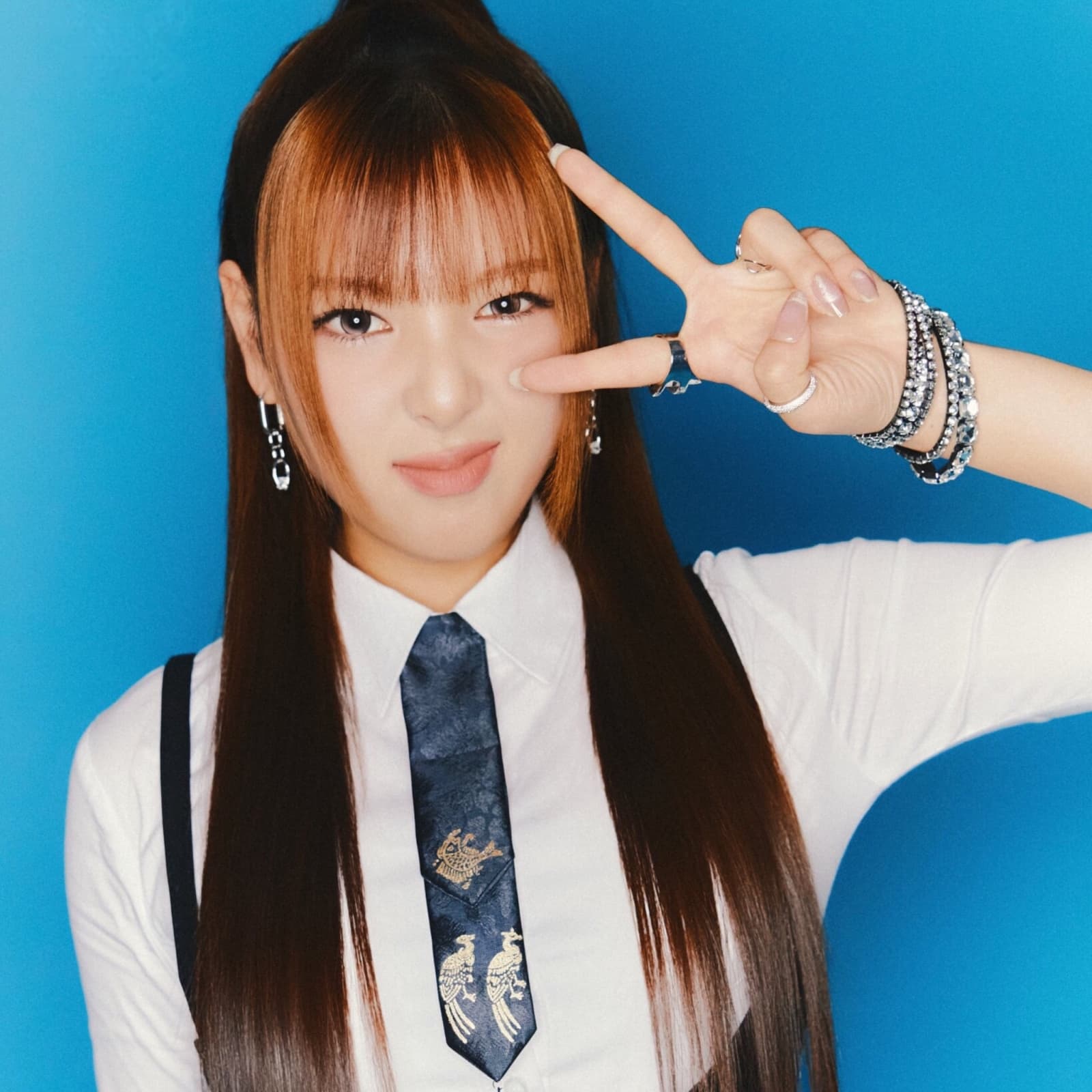 Lee Chaehyun banner
