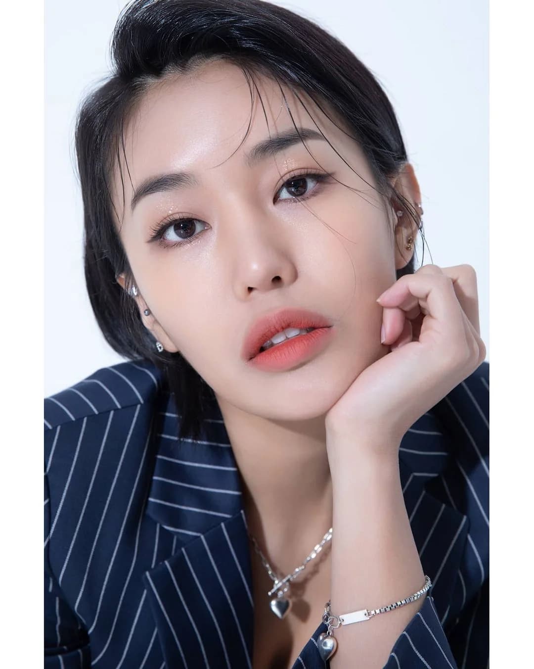 Shin Eun Kyung banner