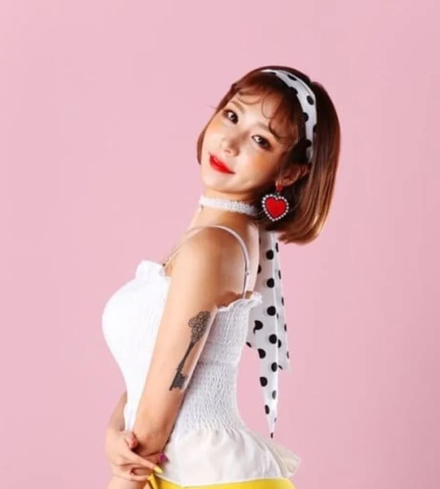 Soyeon banner