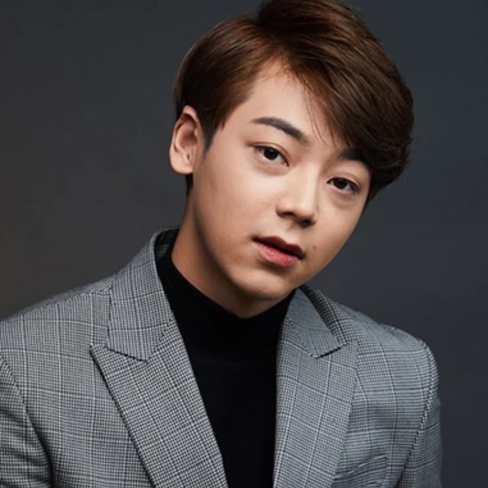Taewoo banner
