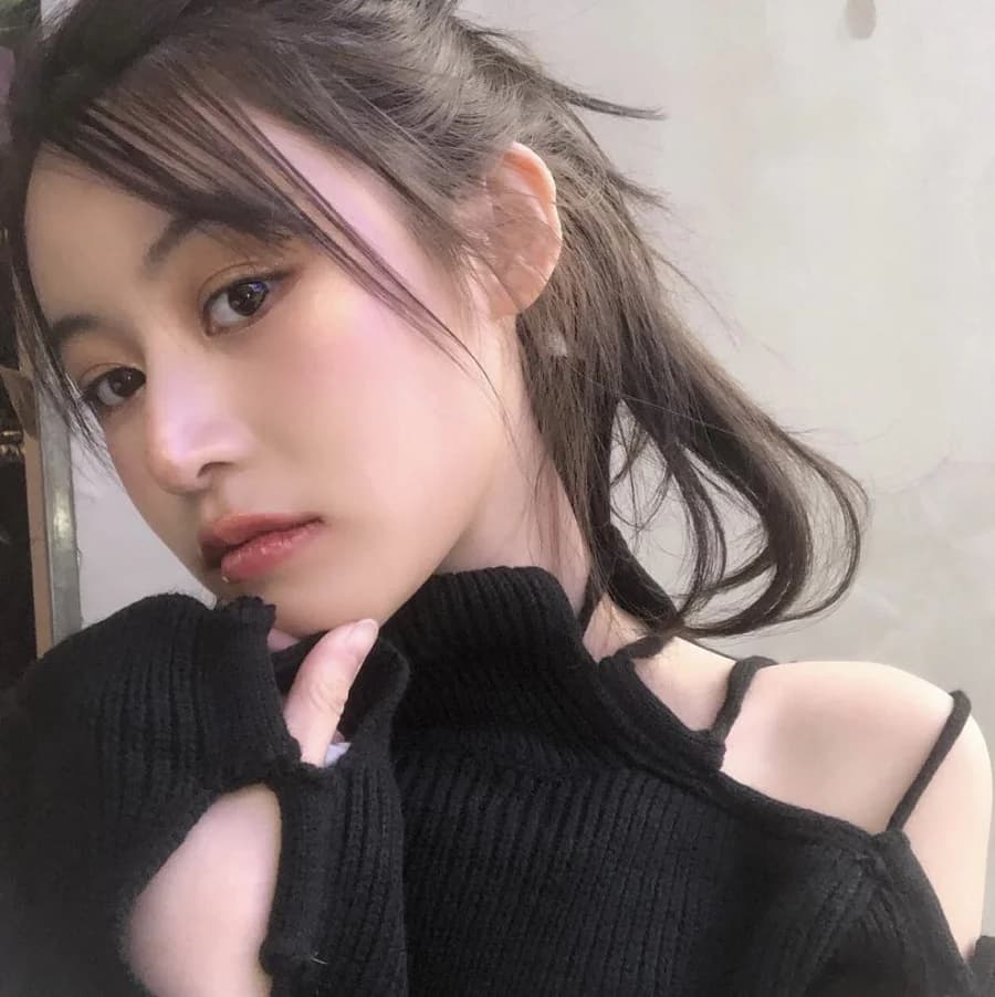 Qiu Yuting banner