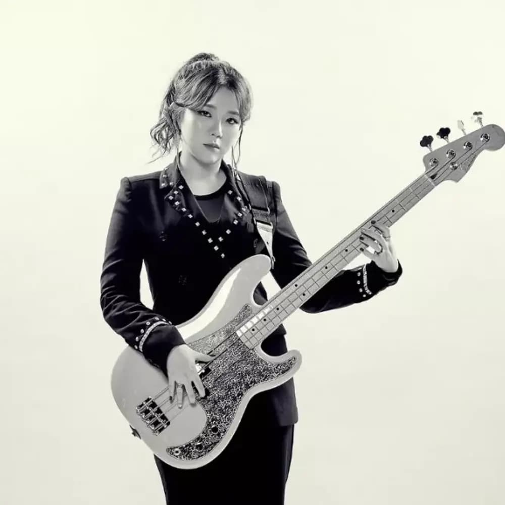 Tina banner
