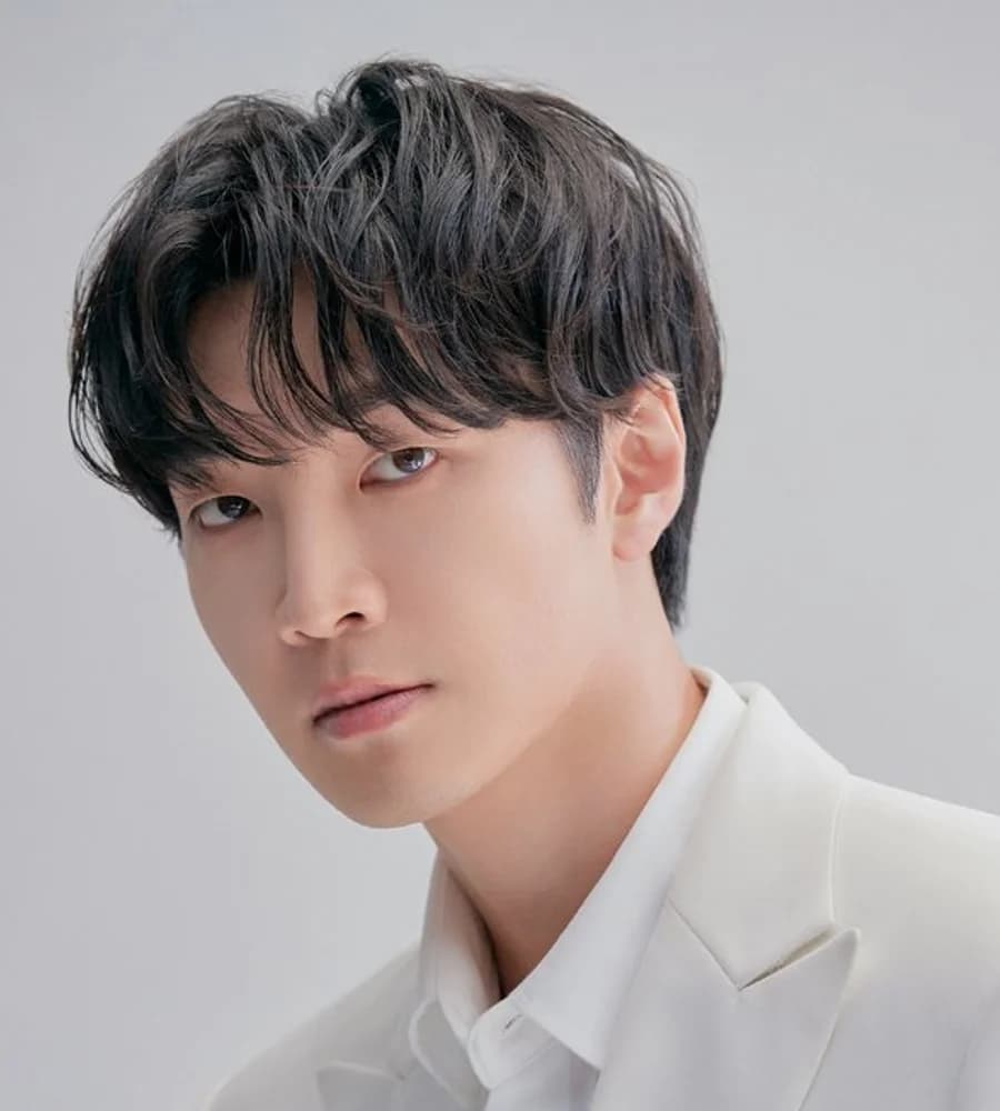 Hong Jinho banner