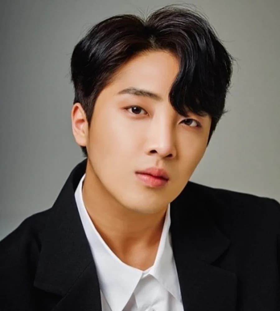 Yunsung banner