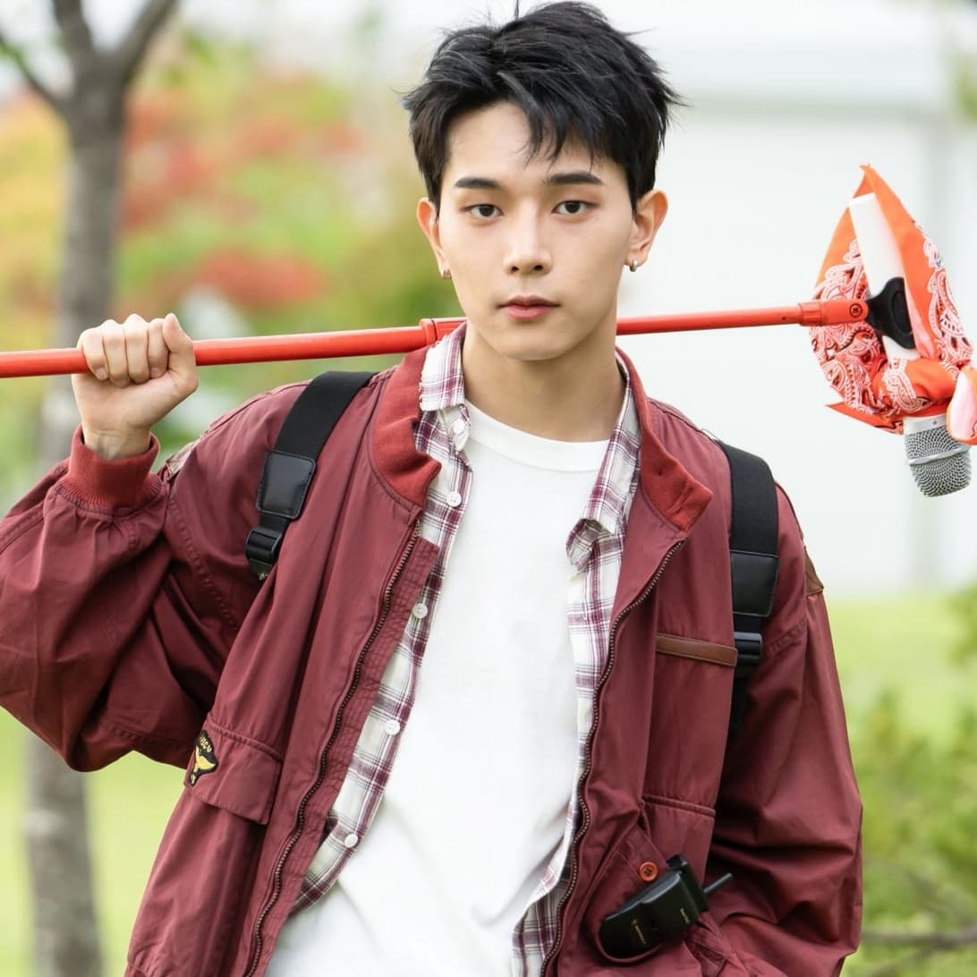 Heeju banner