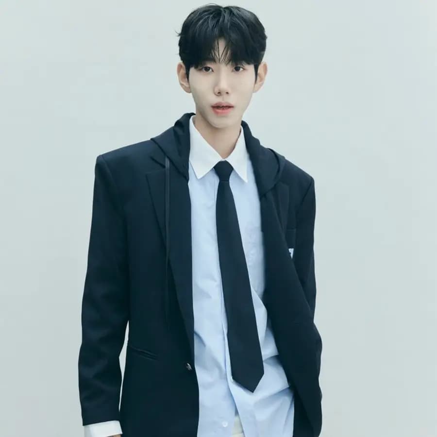Lim Hyunwoo banner