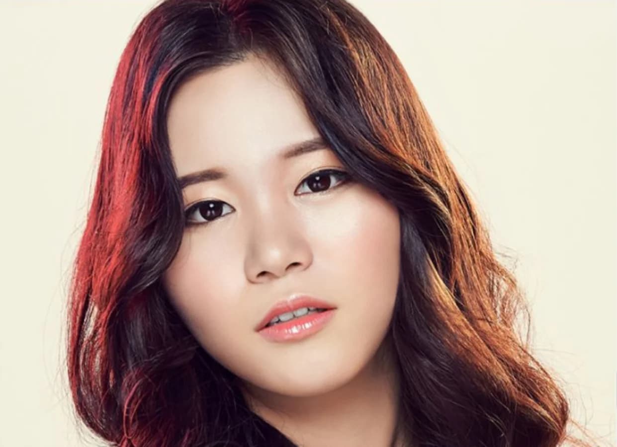 Se Yeon banner