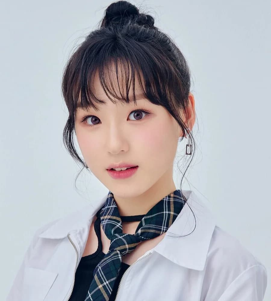 Lee Youngchae banner