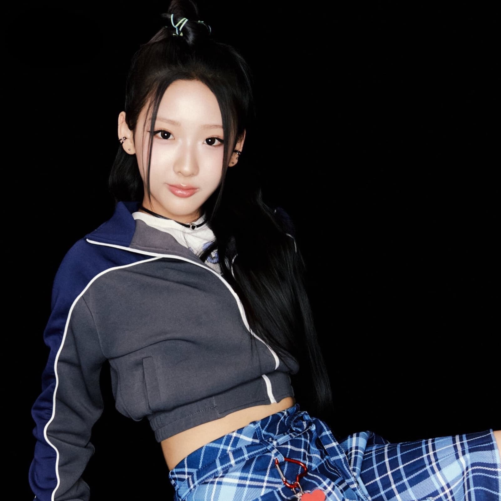 Shin Yookyung banner