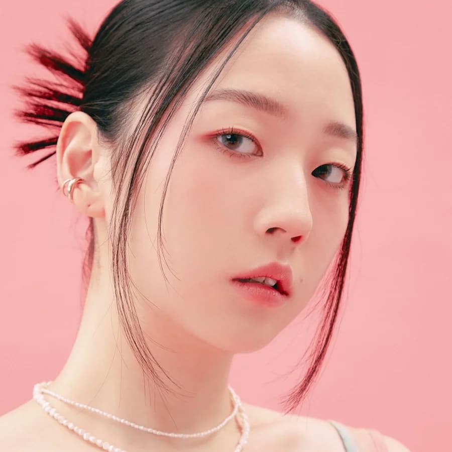 Seo Ja-yeong banner
