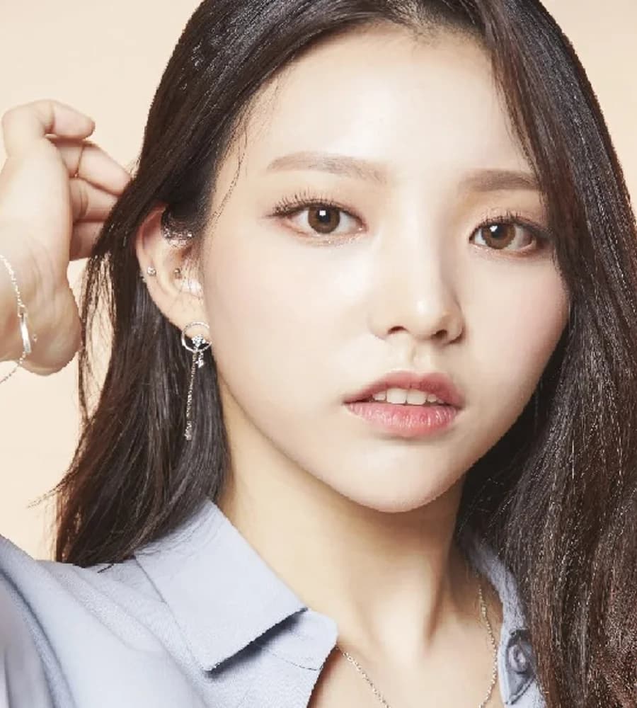 Yu Eun banner