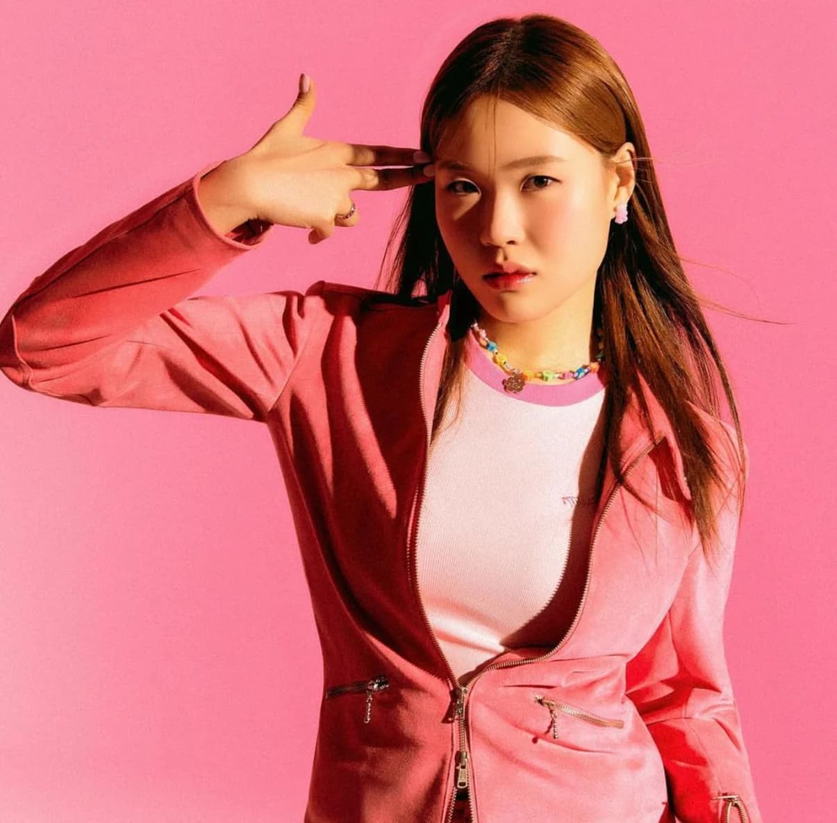 Uhm Ji-yoon banner