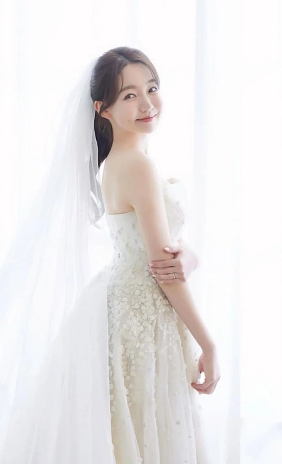 Eunsol banner