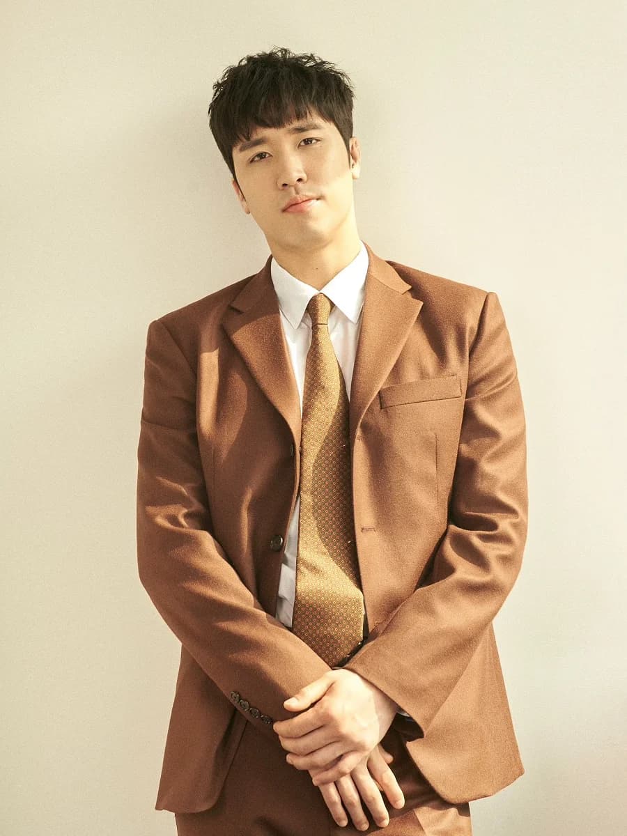 Yoon Kyul banner
