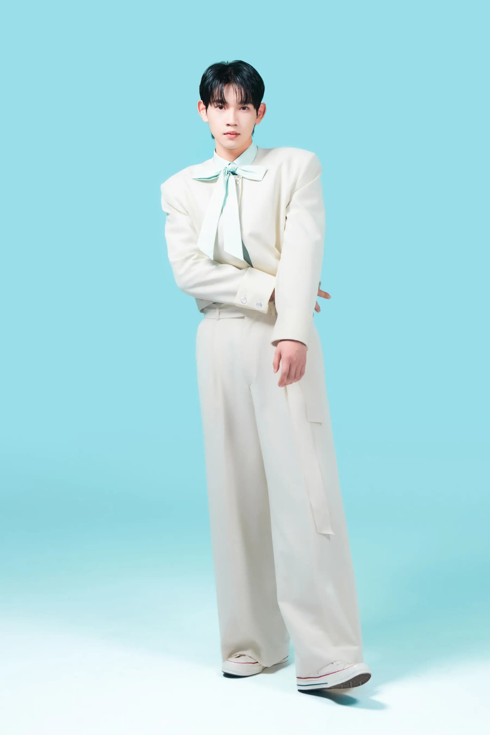 Luo Zhuo Bin banner
