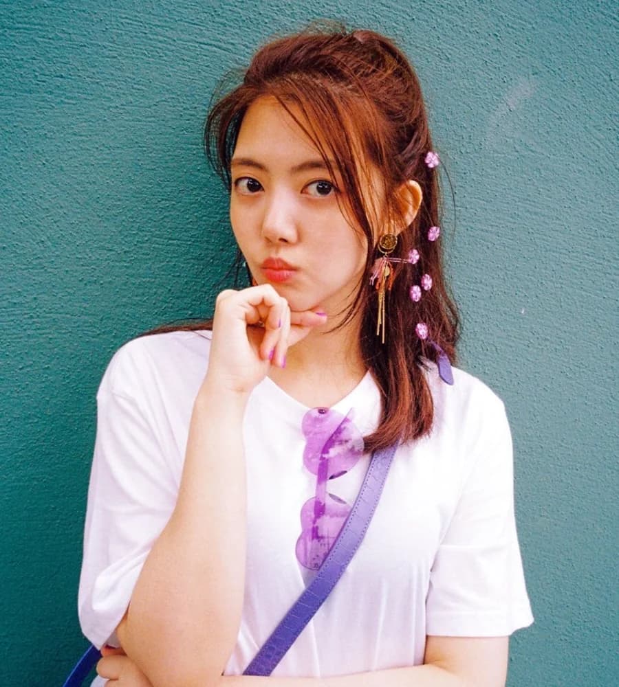 Yoonhye banner