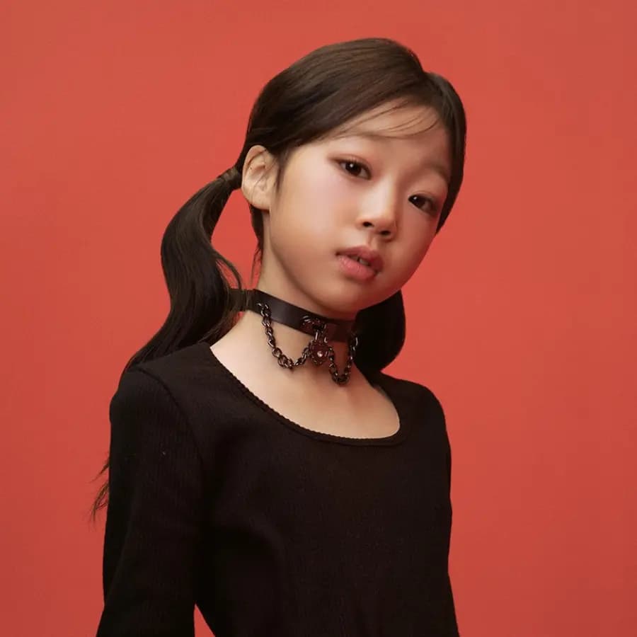 Yu Hayeon banner
