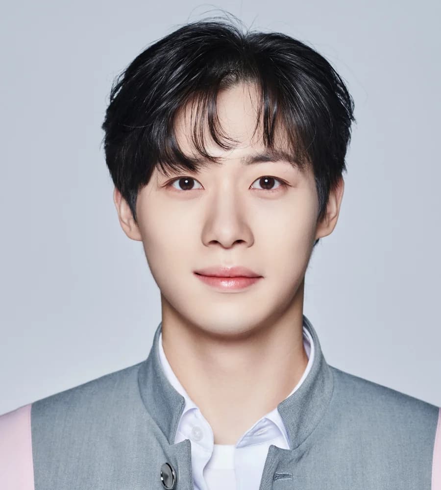 Yang Jun banner