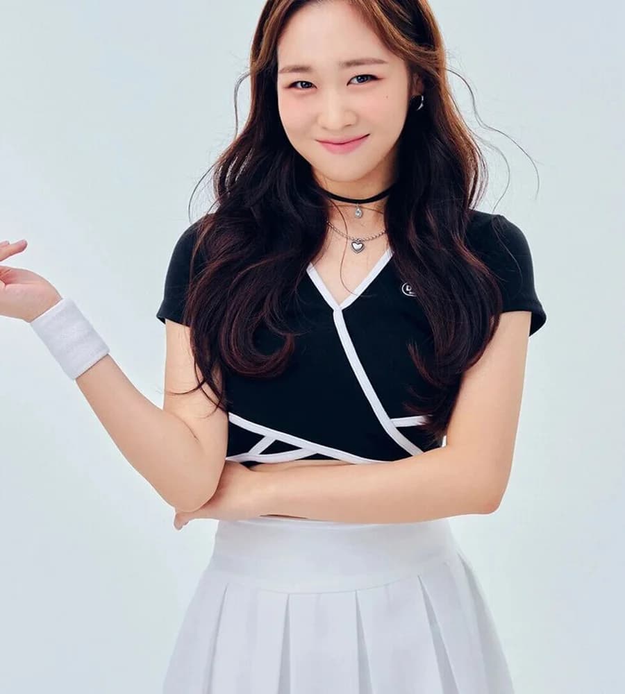Cho Yeju banner