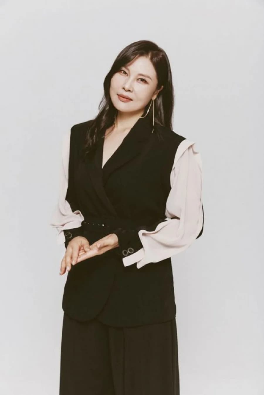 Shin Yeon Ah banner