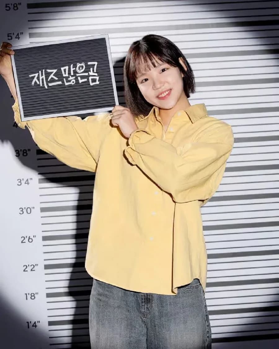 Son Yeongseo banner