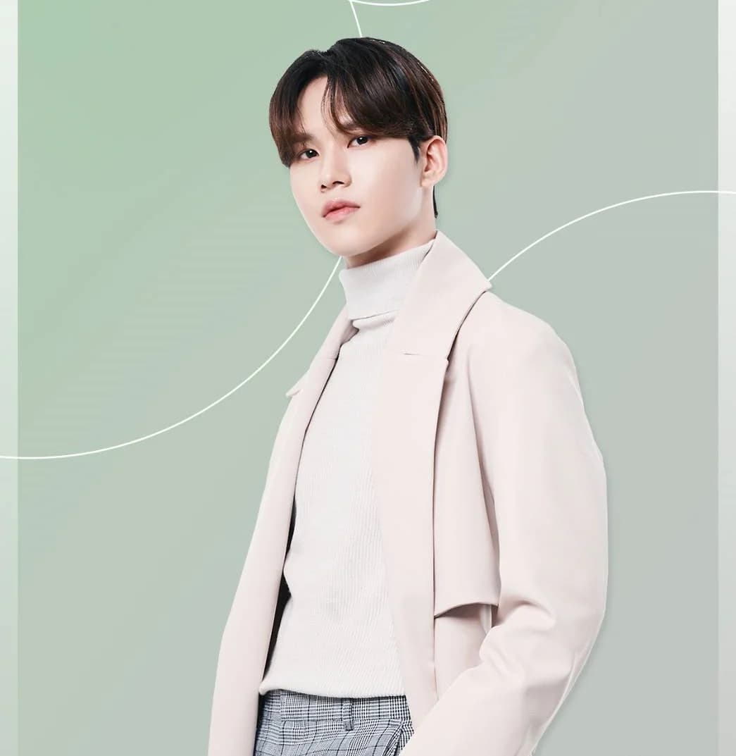 Hyun banner
