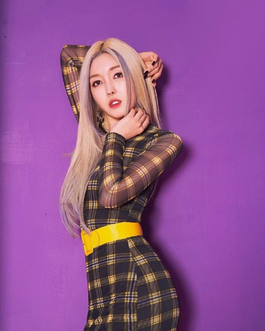 U Hee