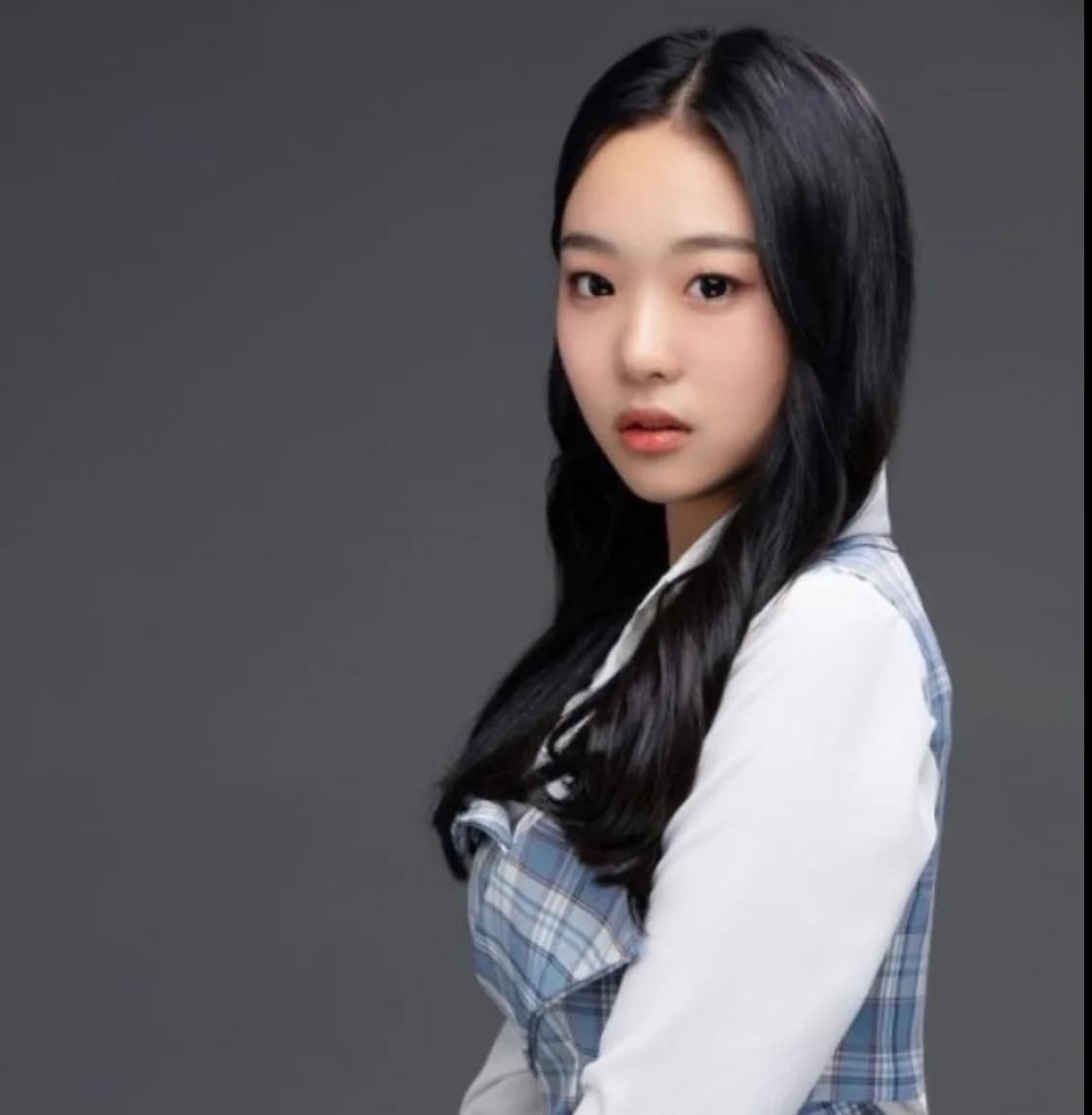 Siyeon banner