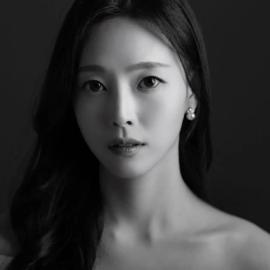 Heewon banner