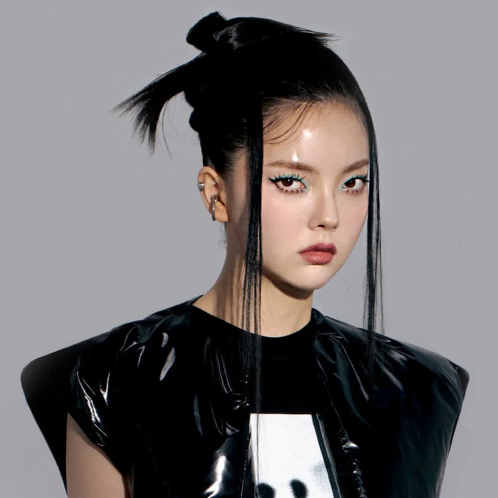 Kim Yeji banner