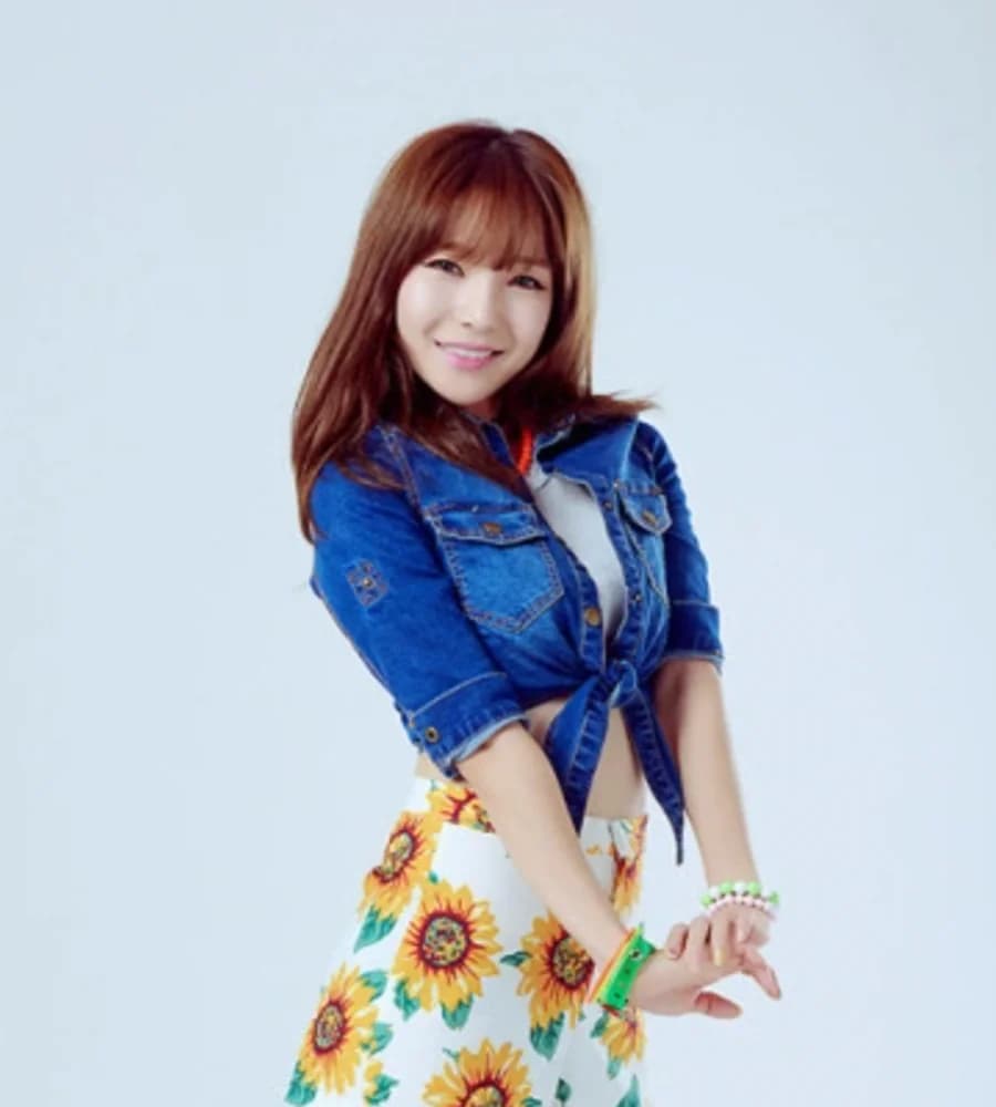 Nayom banner