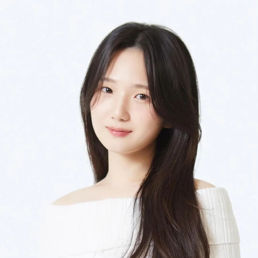 Lee Seyeon banner