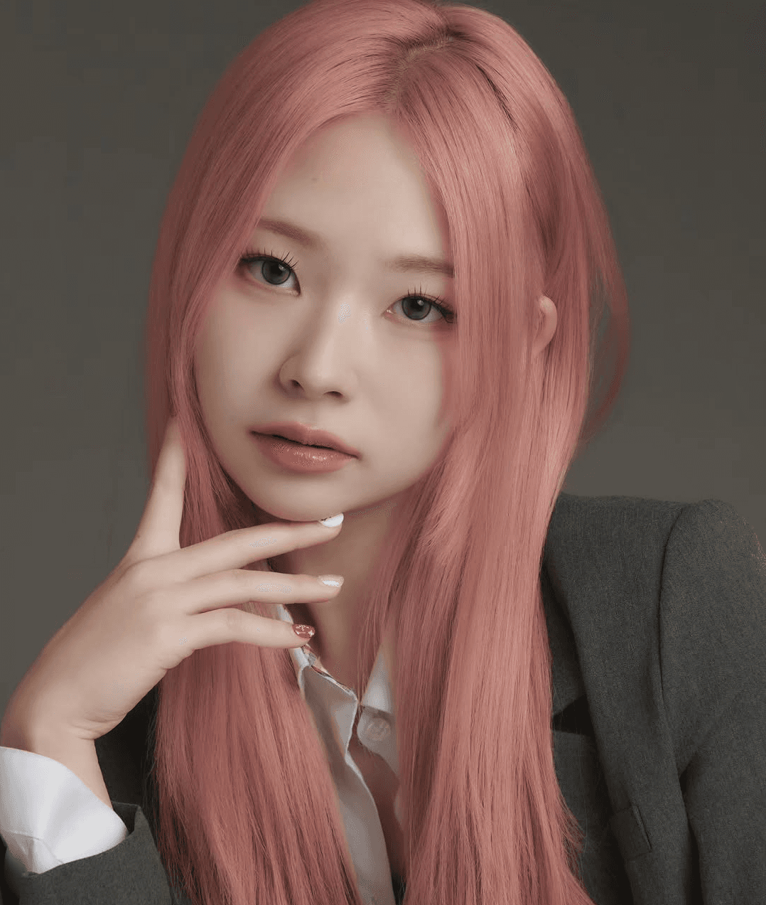 Minji banner