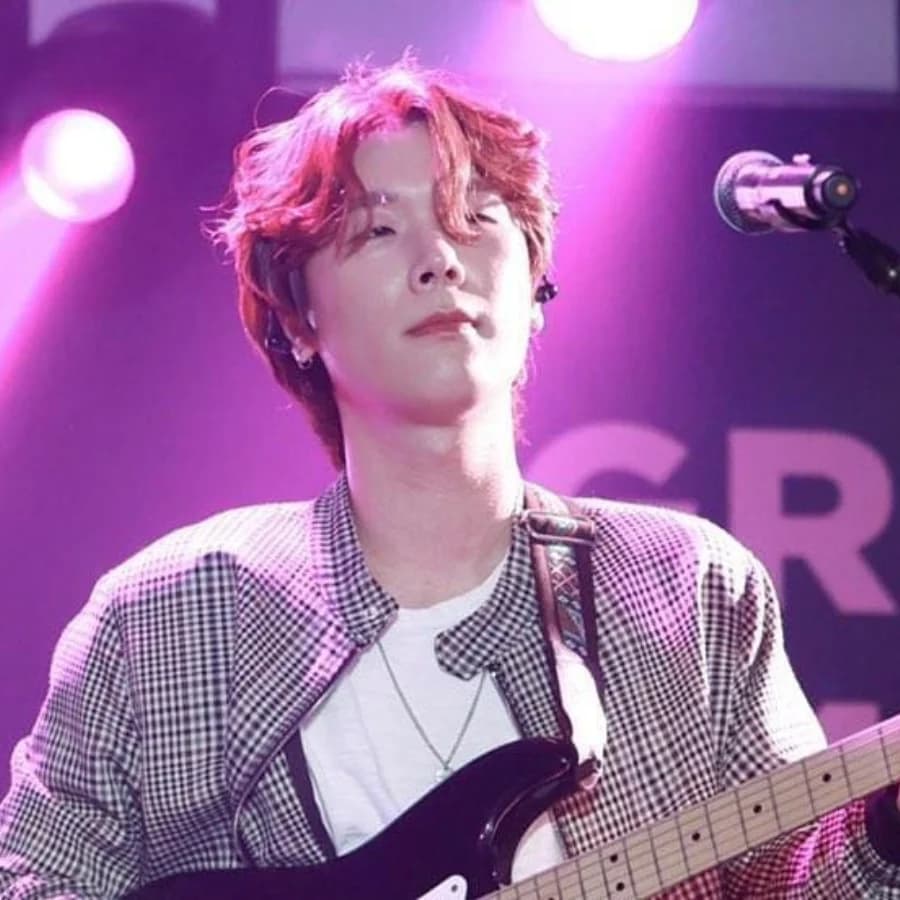 Jeong Minhyuk banner