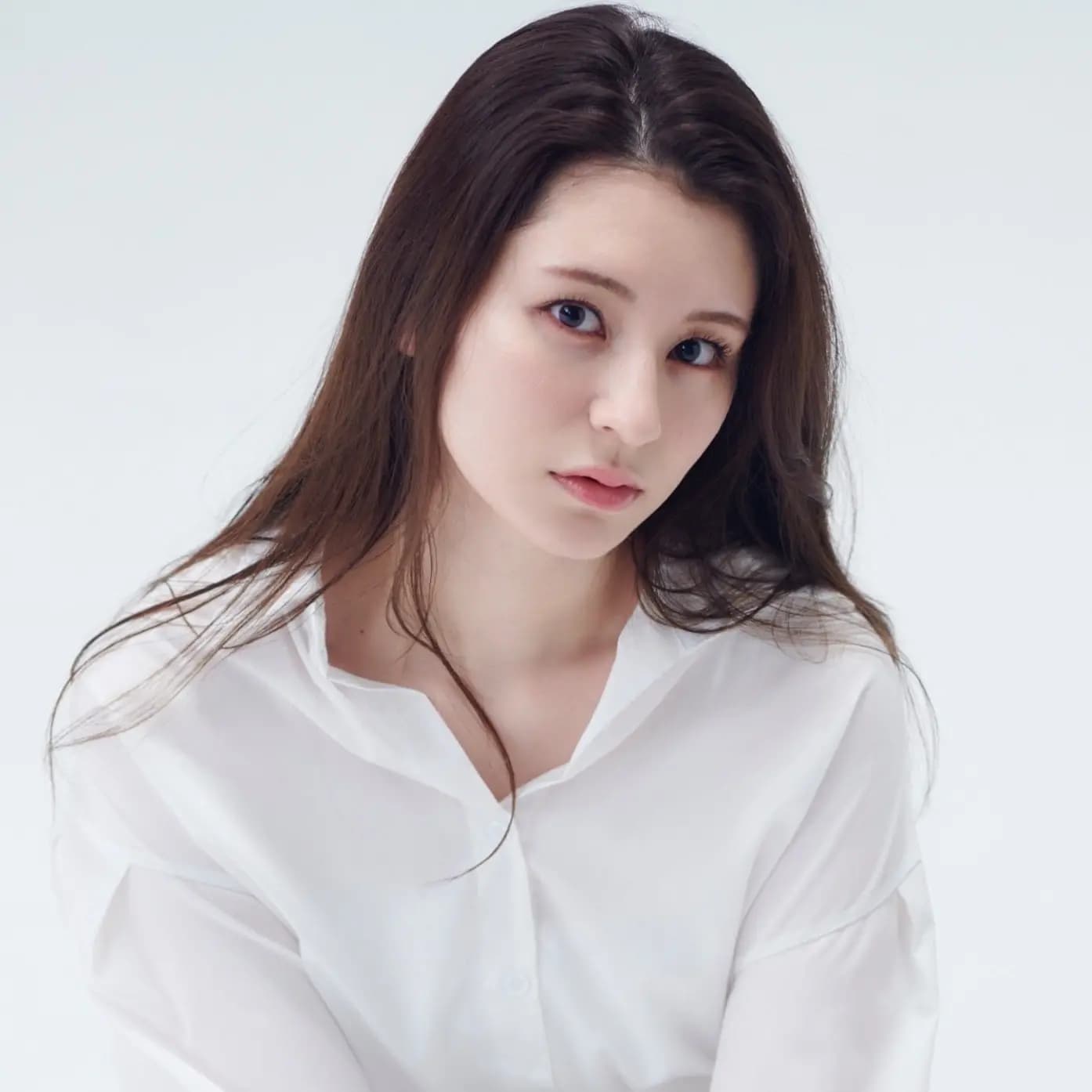 Inaba Vivienne banner