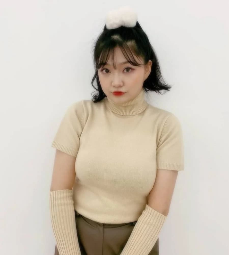 Roz Kim banner