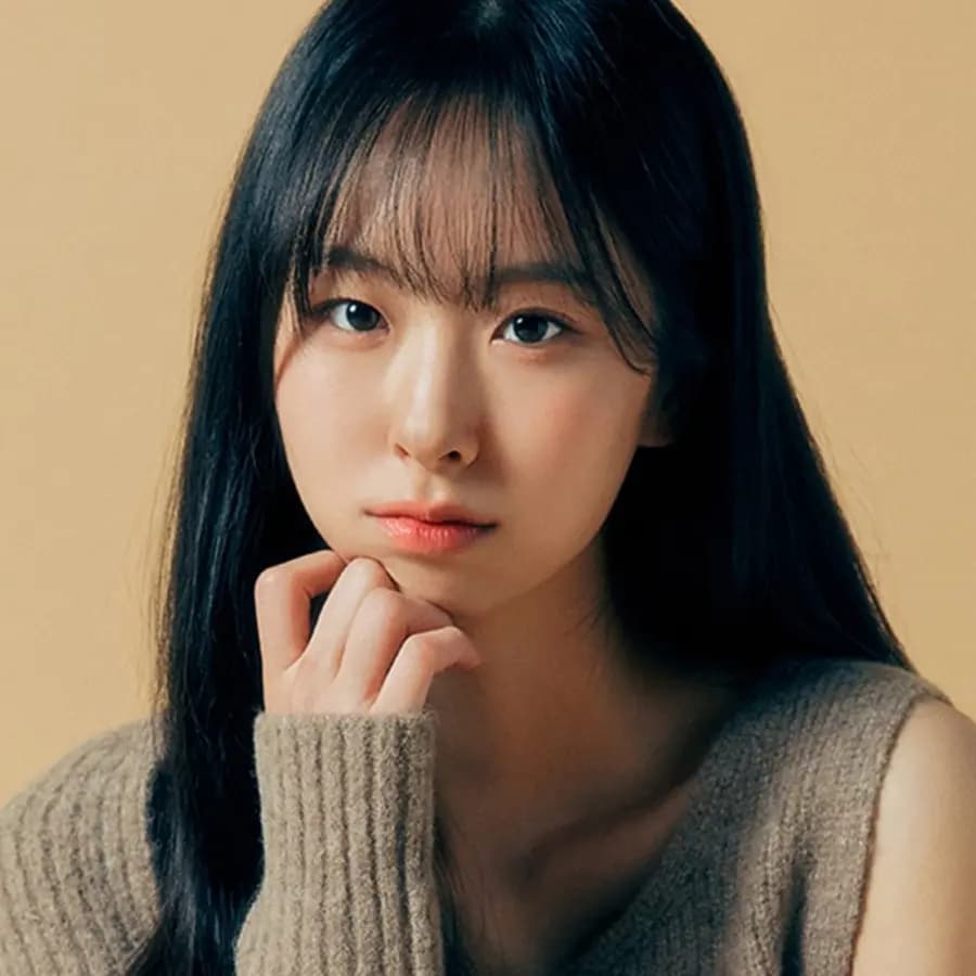 Hyun Jae-Yeon banner