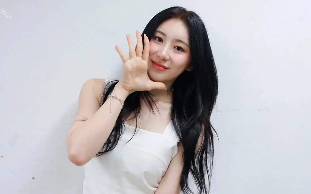 Lee Chae Yeon unveils tracklist for 'Till I Die,' takes part in writing title track