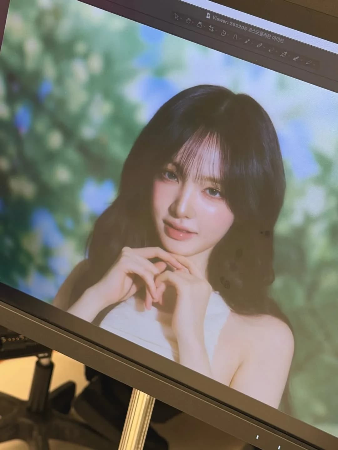 260410 Liz Instagram Update