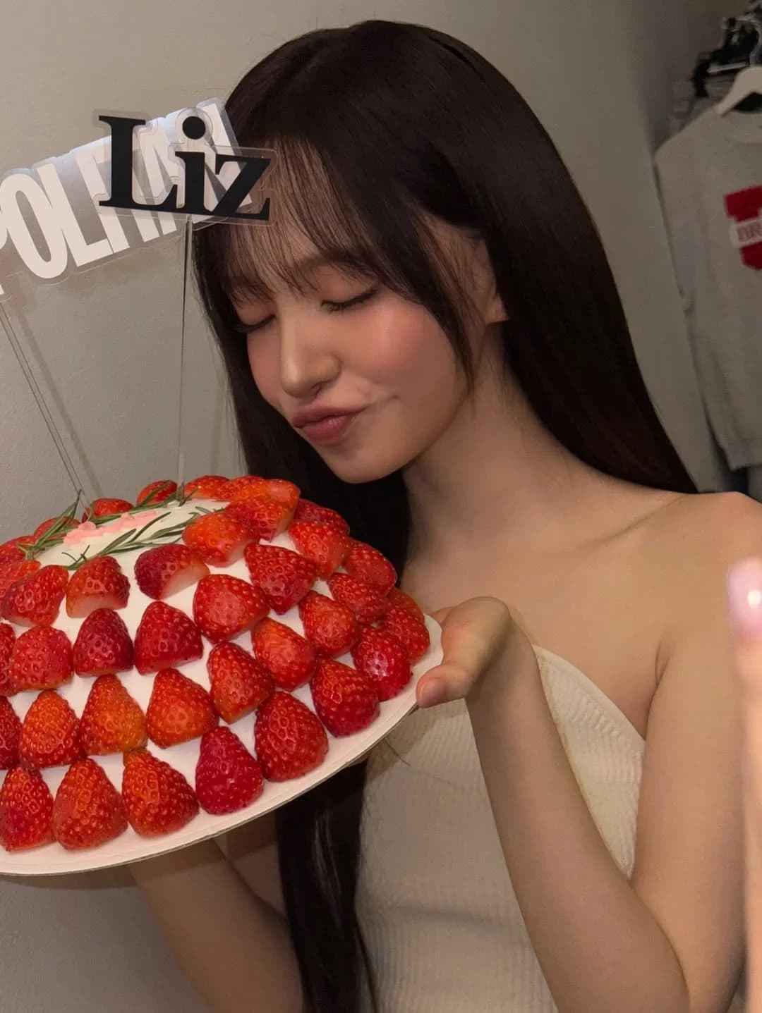 260410 Liz Instagram Update