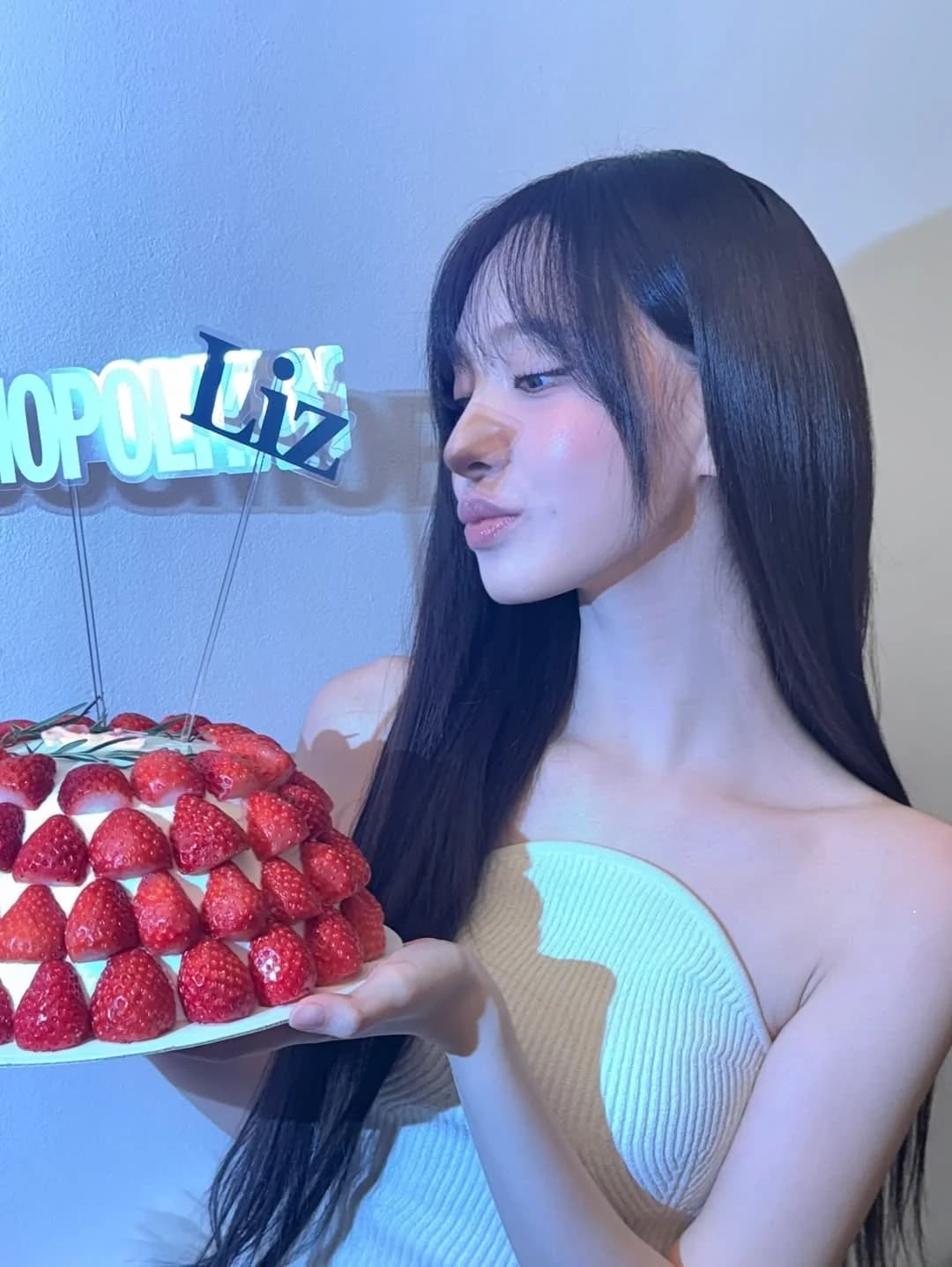 260410 Liz Instagram Update