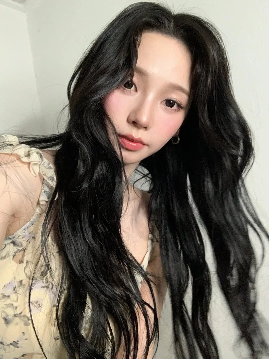 260411 Karina Instagram Update