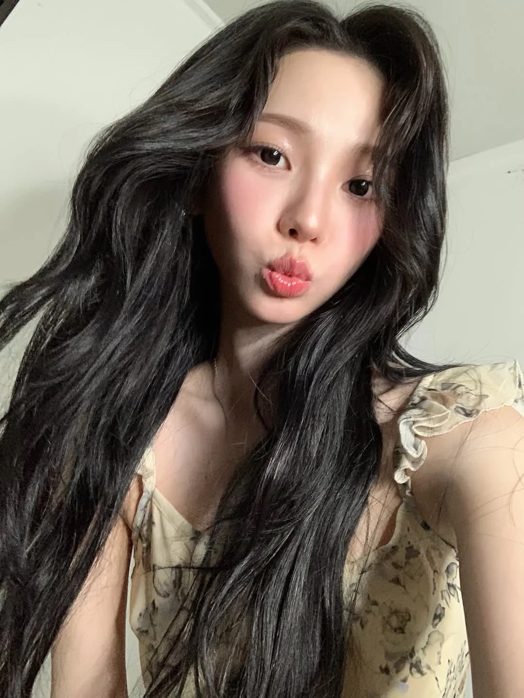 260411 Karina Instagram Update