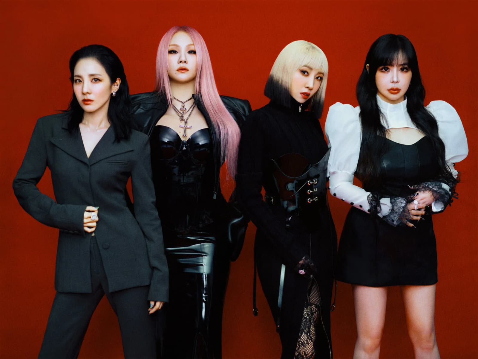 2NE1 banner