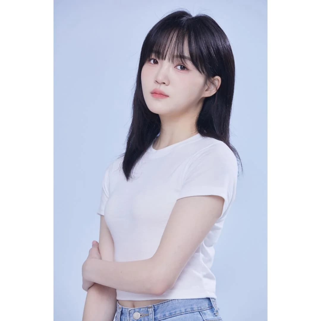 Jeong Yu Jin banner